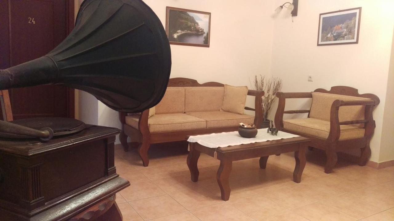 Kissos Rooms Luaran gambar